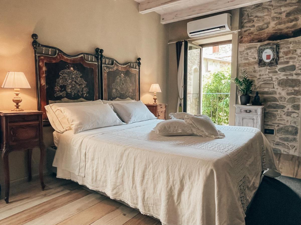 Talking Stones Bed & Breakfast Dolceacqua Exterior foto